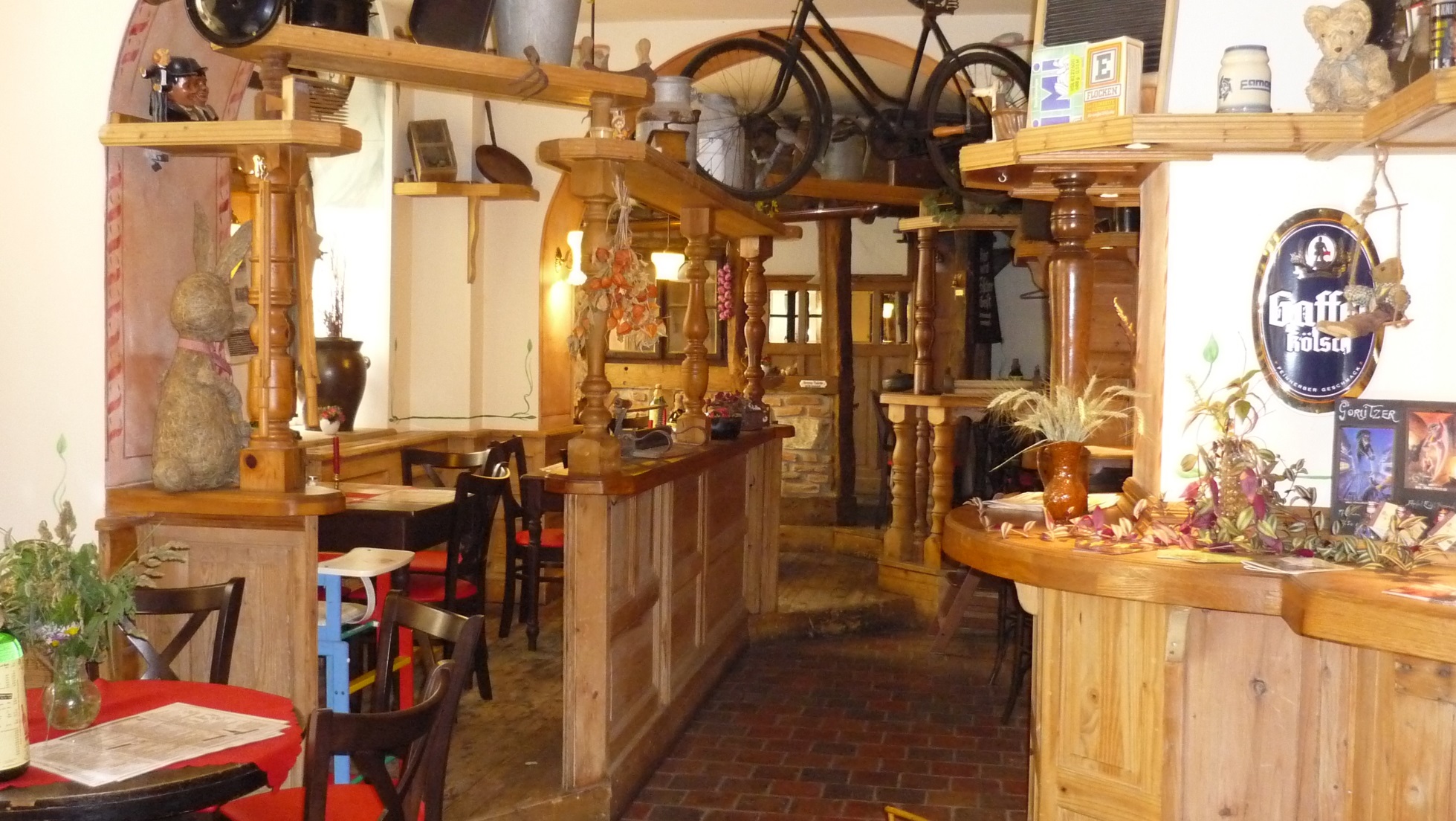 Rustikaler Gastraum des Görlitzer Kartoffelhauses in der Altstadt